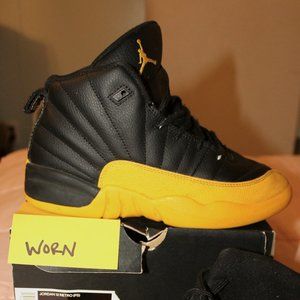 JORDAN 12 RETRO SHOE SZ.3 WORN